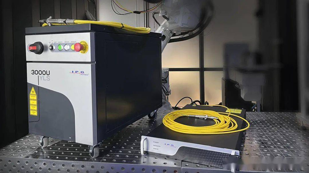 IPG  YLR-U  Series Fiber Lasers